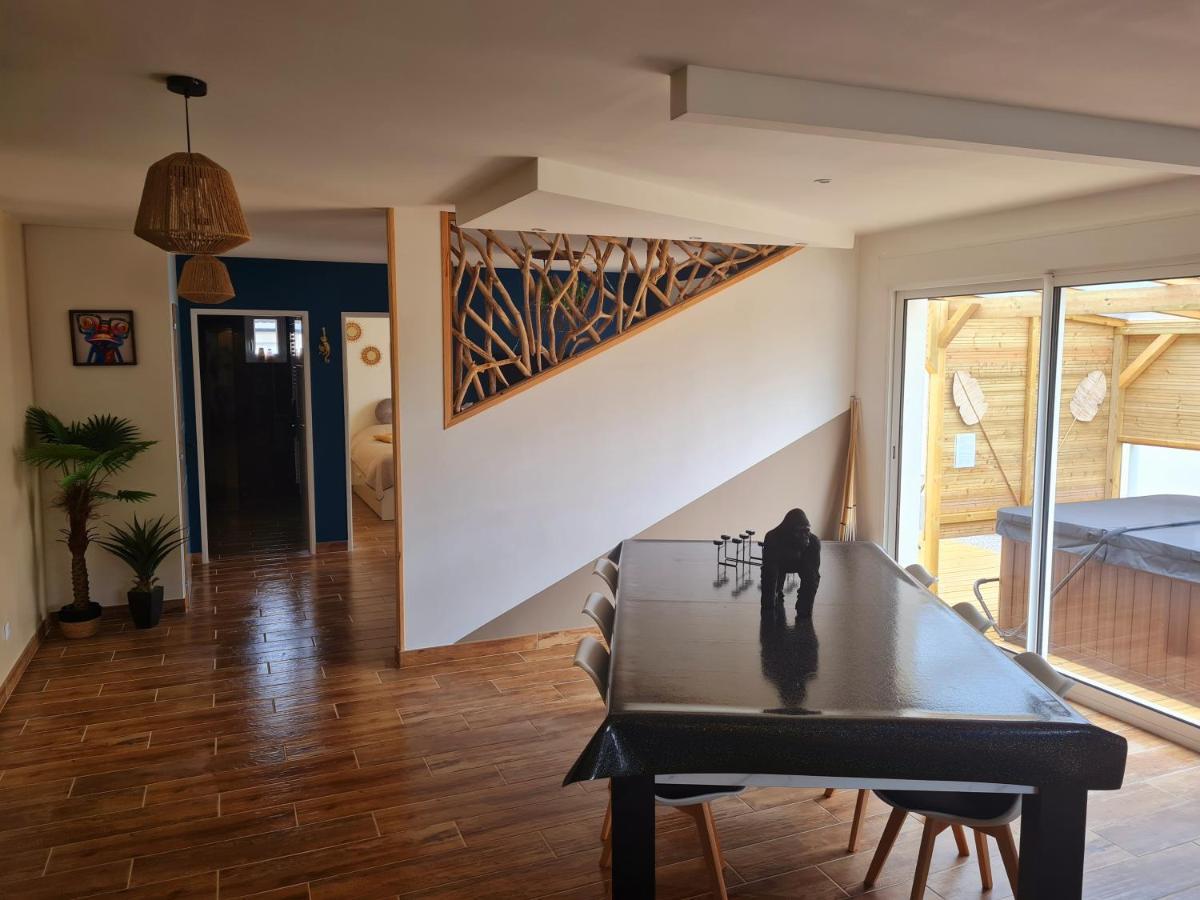 A Fleur De Spa : Maison Chaleureuse Avec Spa Privatif Et Billard. Coulogne Exteriér fotografie